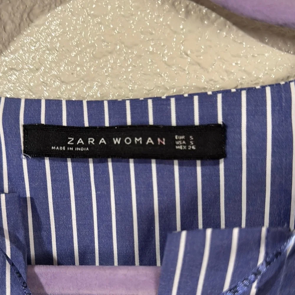 Zara Blue and White Puff Sleeve Crop Blouse